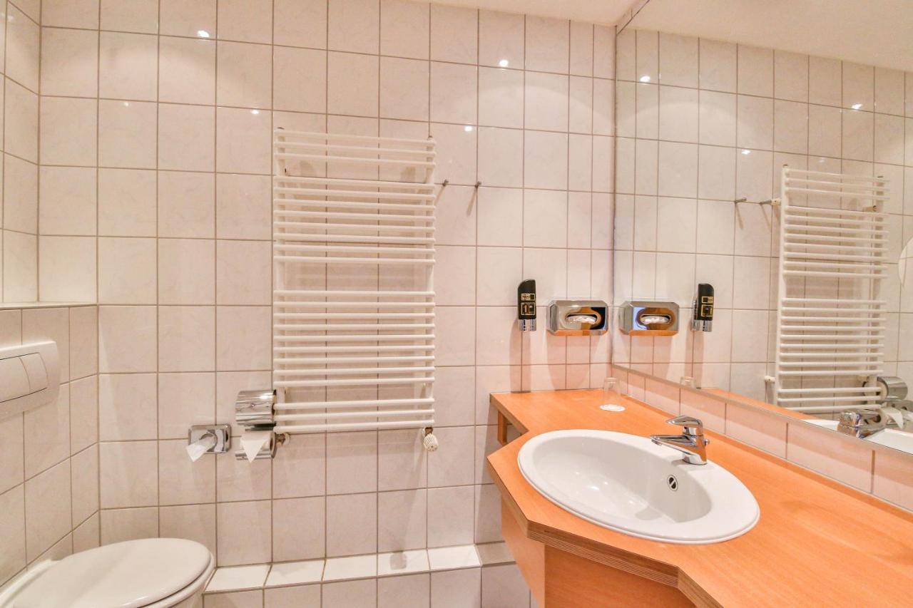 Hotel Und Restaurant "Zur Zwiebel" Peenemunde Luaran gambar