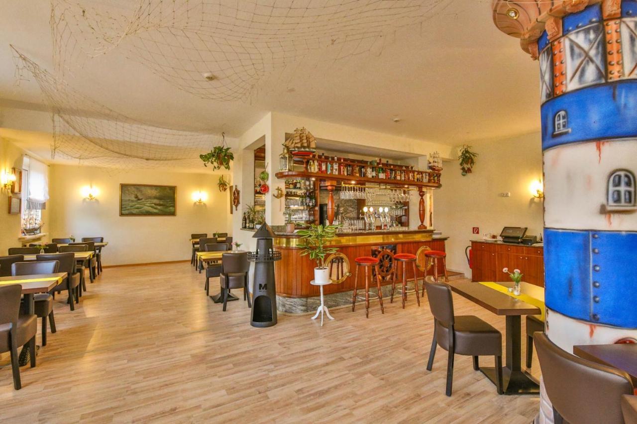 Hotel Und Restaurant "Zur Zwiebel" Peenemunde Luaran gambar