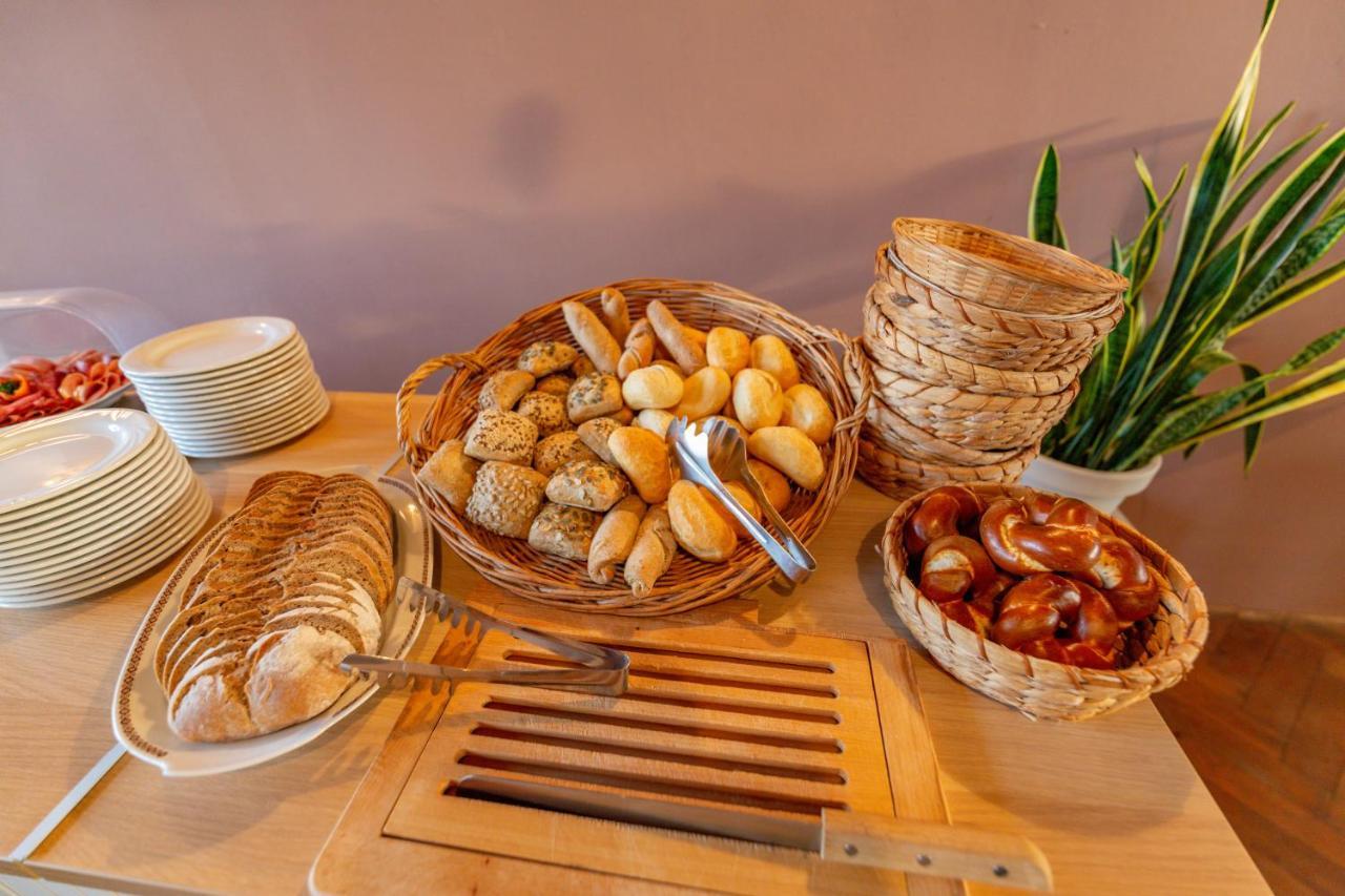 Hotel Und Restaurant "Zur Zwiebel" Peenemunde Luaran gambar