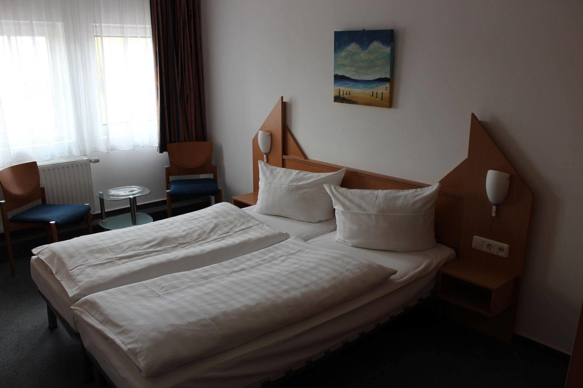 Hotel Und Restaurant "Zur Zwiebel" Peenemunde Luaran gambar